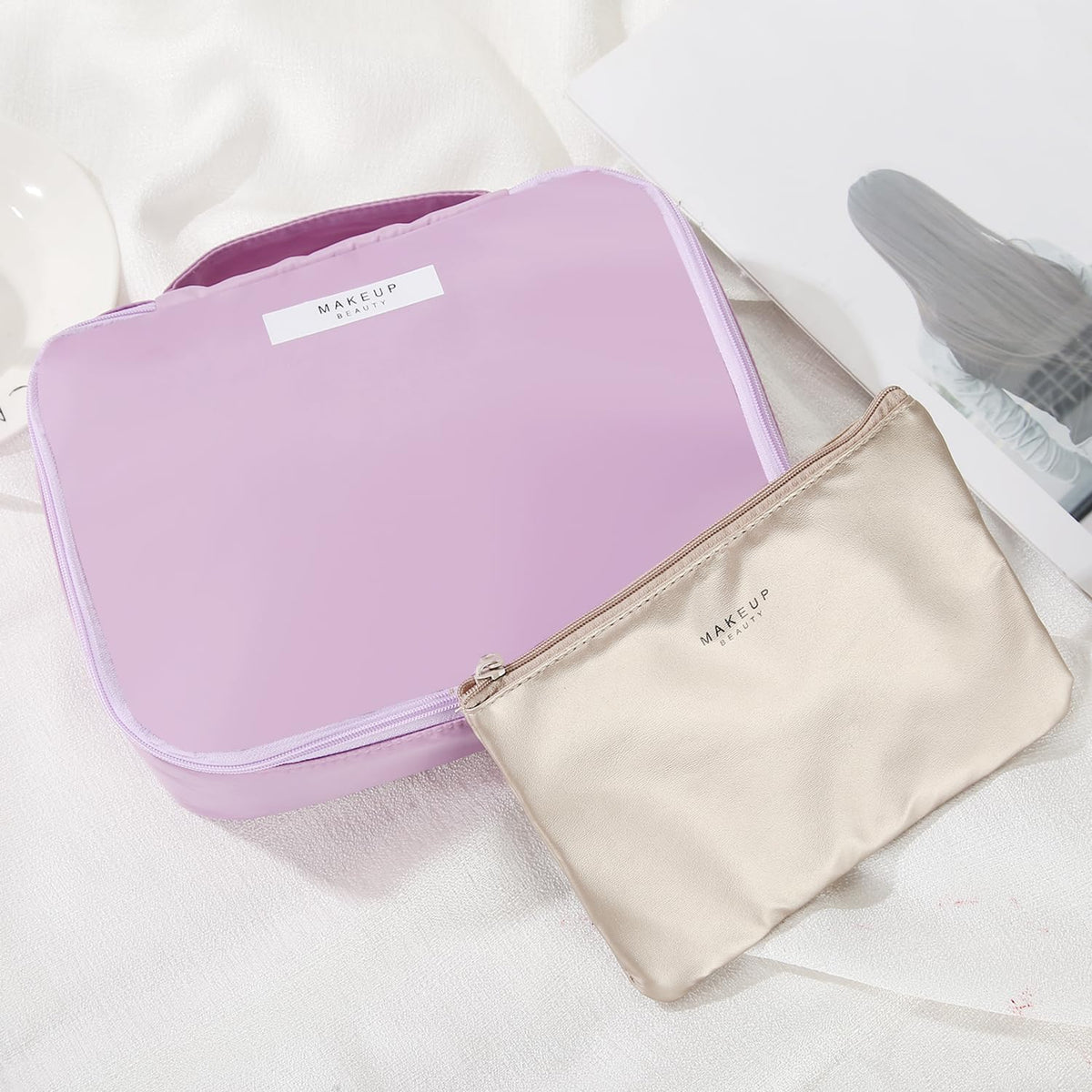 Queboom Travel Makeup Bag side view with zippers