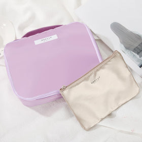 Queboom Travel Makeup Bag side view with zippers