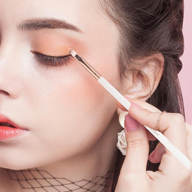 Real Perfection makeup brush set with different brush shapes