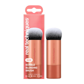 Real Techniques Bubble Blending Brush front view with rounded brush head