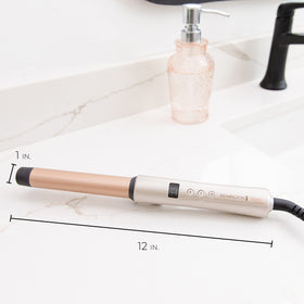 Remington Shine Therapy Curling Wand close-up of barrel and controls