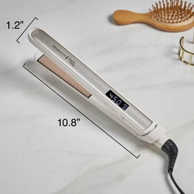Remington Shine Therapy straightener with cords