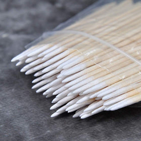 RIKWOG 600pcs Pointed Cotton Swabs used for cleaning small electronics