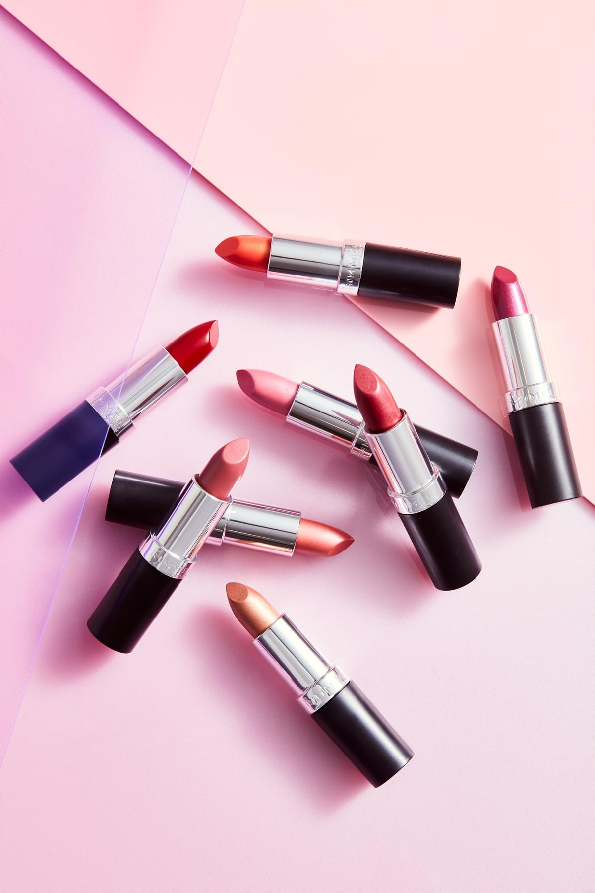 Rimmel Lasting Finish Lipstick 124 Bordeaux with makeup accessories