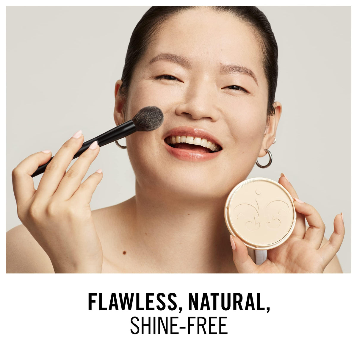 Rimmel Stay Matte Pressed Powder Transparent in makeup kit