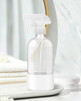 Rionisor 16OZ glass spray bottle in gardening use