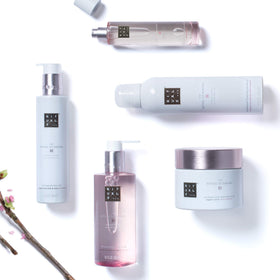 RITUALS The Ritual of Sakura Body Cream lifestyle scene