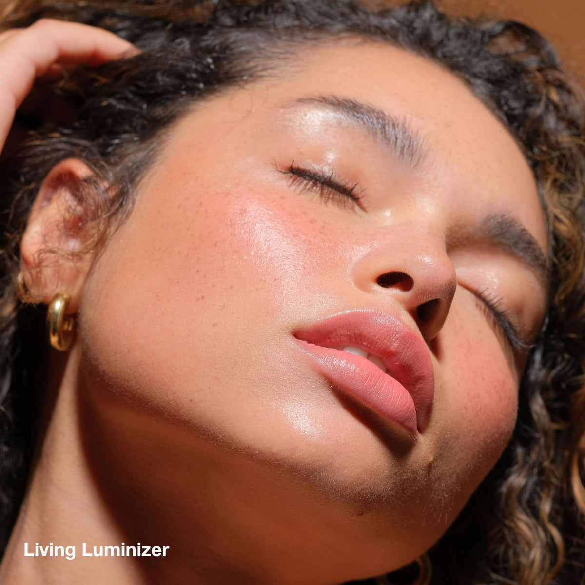 RMS Beauty Lip2Cheek Cream Blush & Lip Tint application on lips