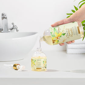 ROMIIE ZOI Liquid Hand Soap Refill 750 ML on bathroom counter