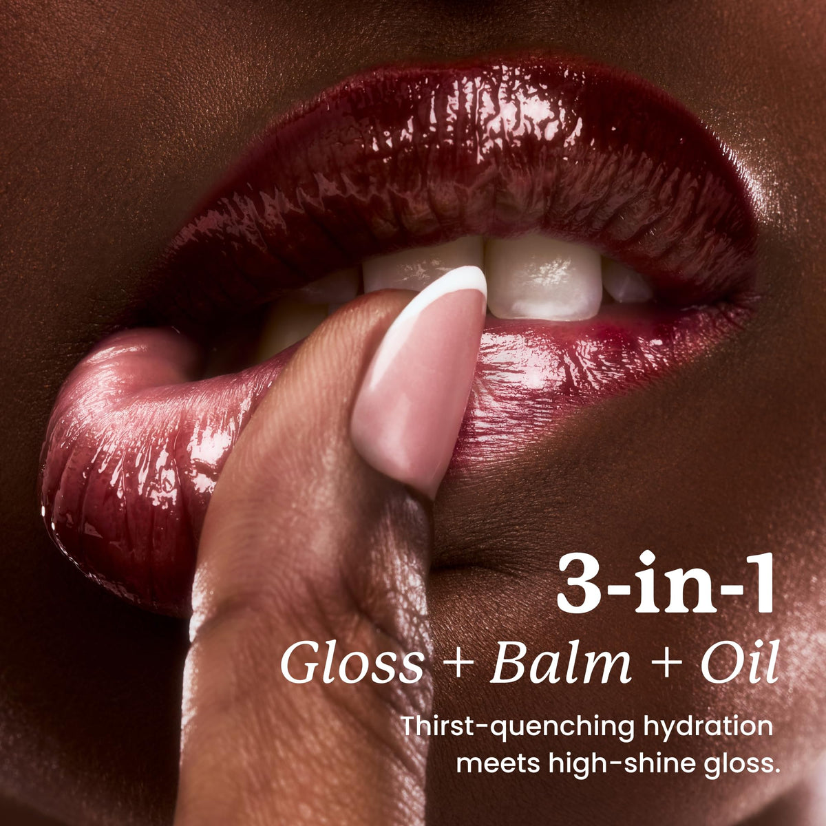 Sacheu Lip Elixir Hydrating Lip Gloss Bunny Tongue applicator