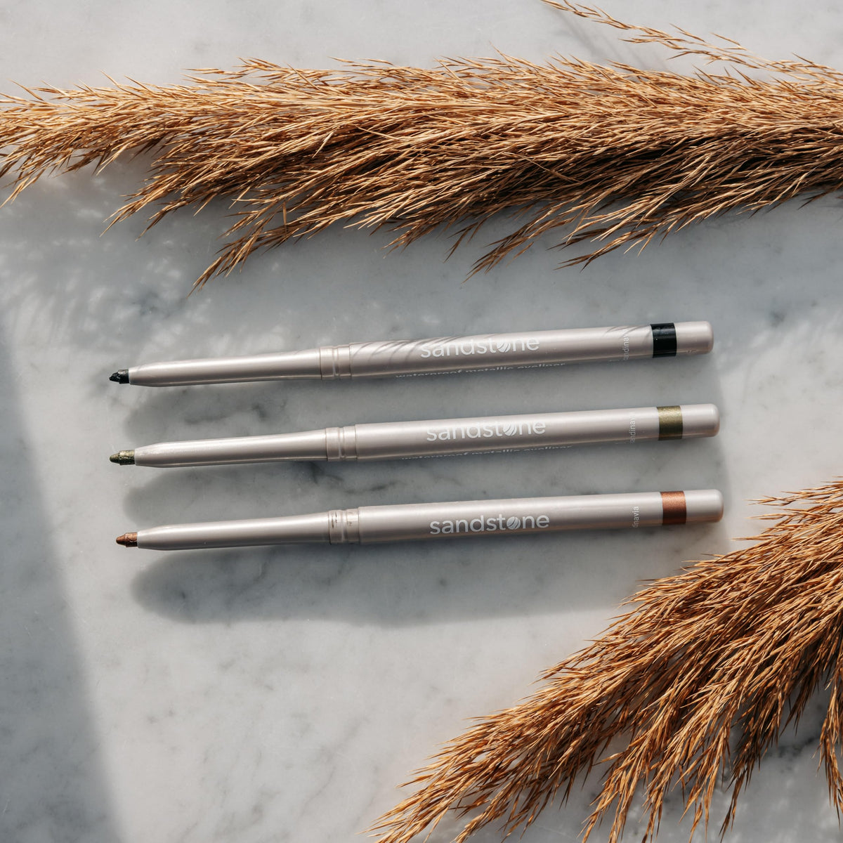 Sandstone Scandinavia Eyeliner Pencil Go Green with other makeup products