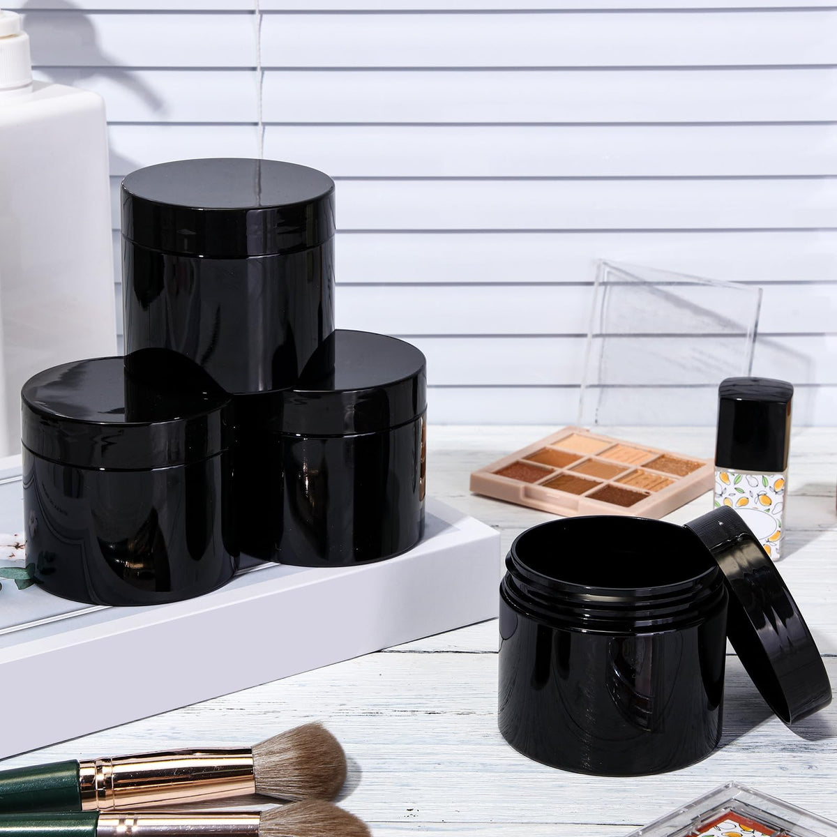 Set of Patelai jars with DIY beauty products inside