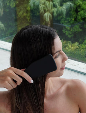 SHINLEA Detangler Hair Brush showing arc-shaped design