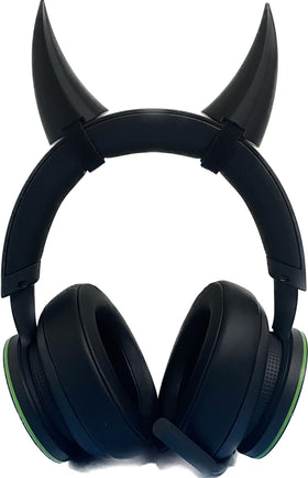 Side view of 2x demon horns attached to a headset