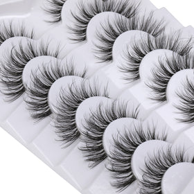 Side view of Kiromiro false eyelashes on model