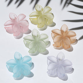 Sisiaipu Hawaiian flower claw clip in Pink