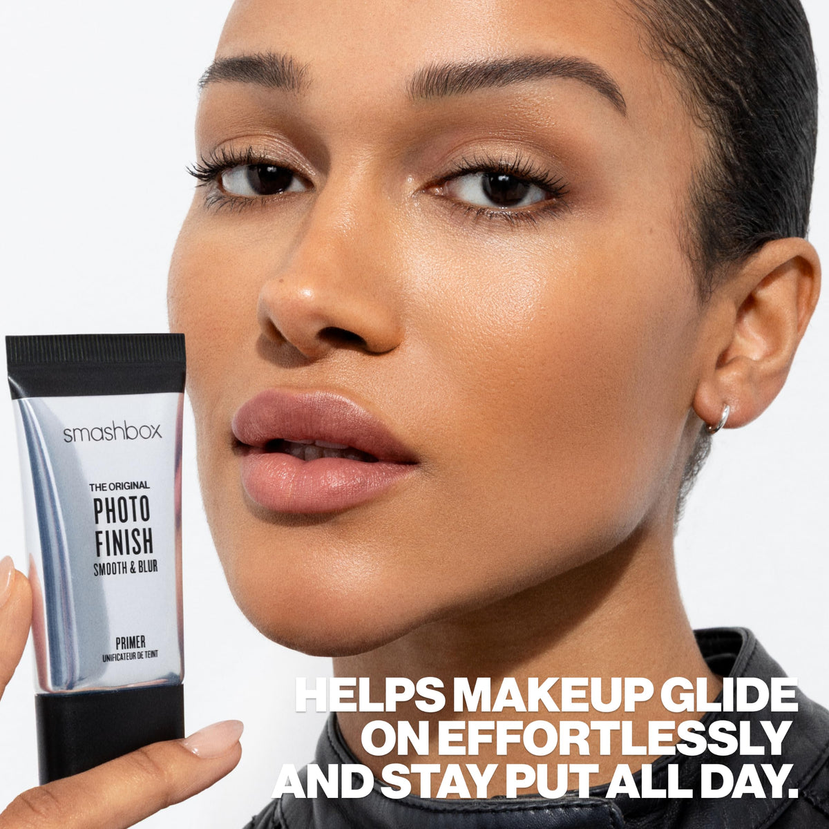Smashbox Photo Finish Smooth & Blur Primer with cosmetics