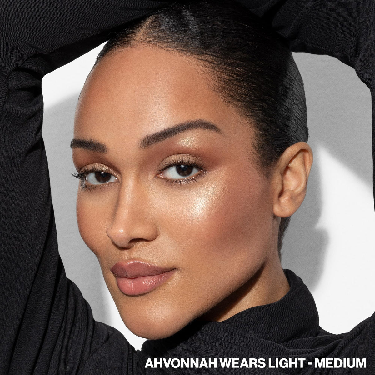 Smashbox The Cali Contour Palette packaging on a white background
