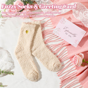 Soft blanket and fuzzy socks from the peacoeye gift set