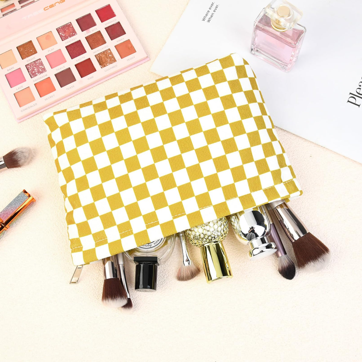 SOIDRAM Checkered Makeup Bag Set showing both bags together