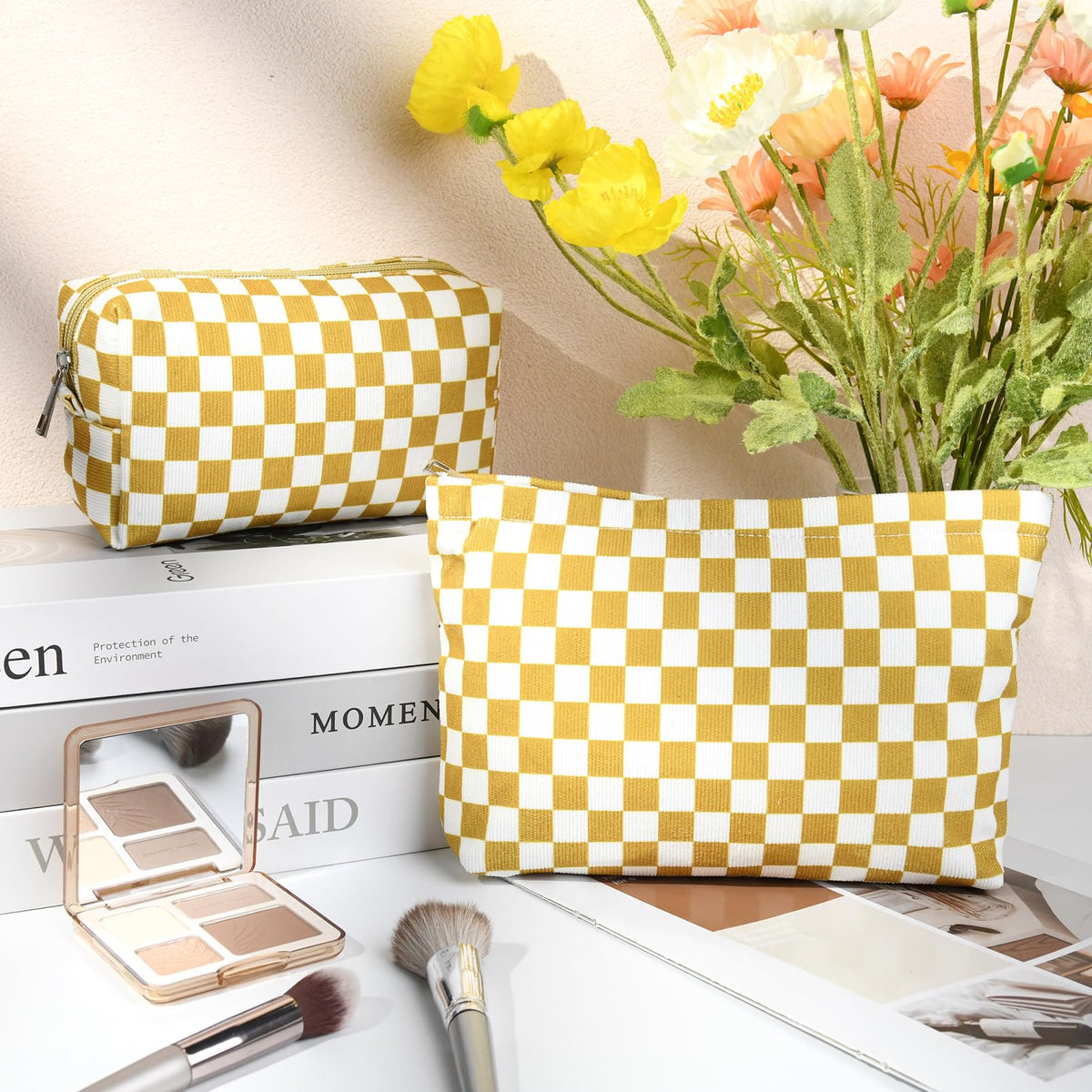 SOIDRAM Checkered Makeup Bag Set side view showing zipper
