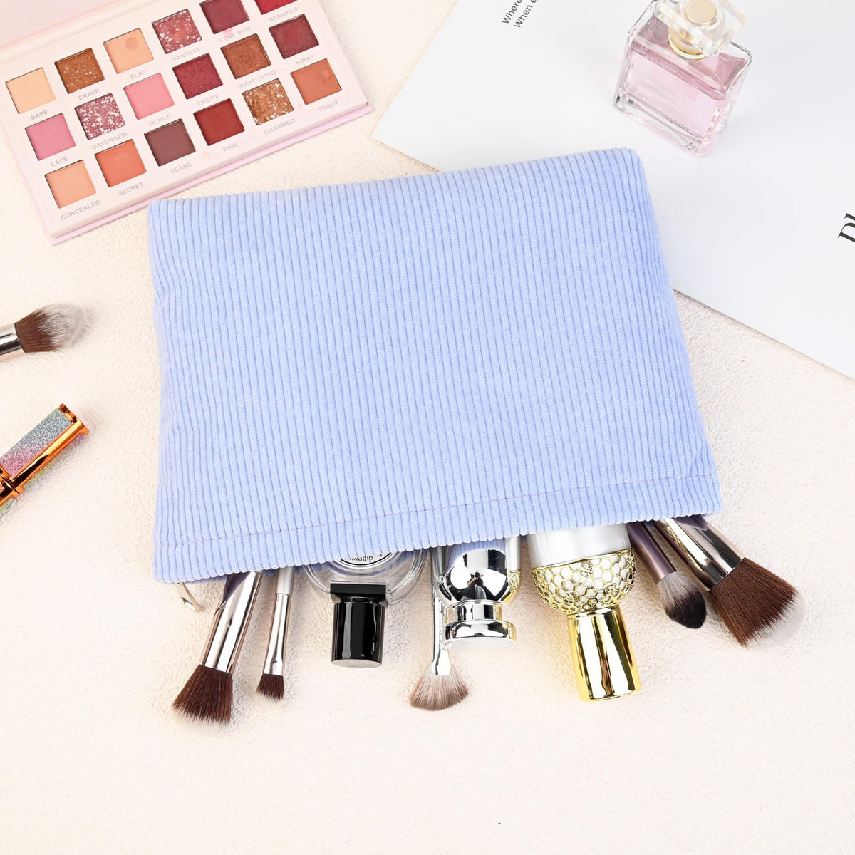 SOIDRAM Corduroy Makeup Bag packaging display