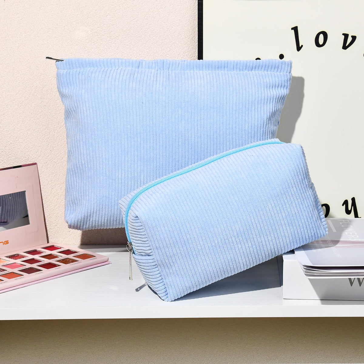 SOIDRAM large corduroy bag open with cosmetics inside