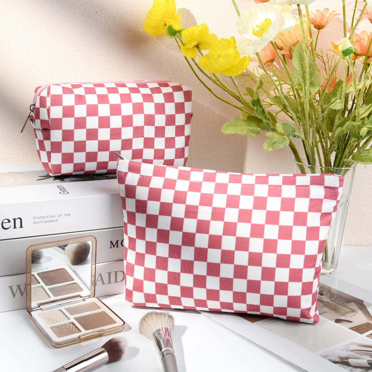 SOIDRAM large cosmetic bag side view with zipper