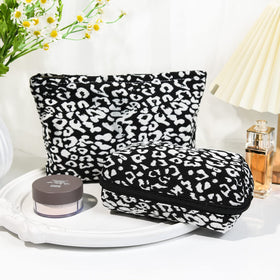 SOIDRAM Leopard Print Makeup Bag showing zipper detail