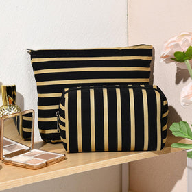 SOIDRAM Makeup Bag lifestyle shot with accessories
