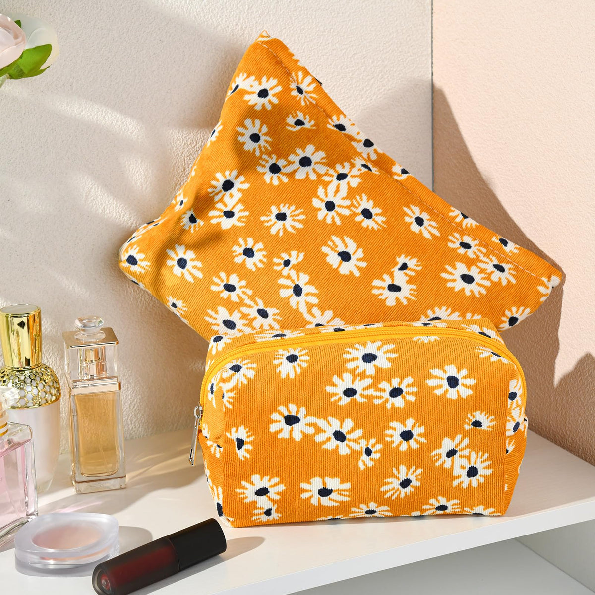 SOIDRAM makeup bag packaging with product details