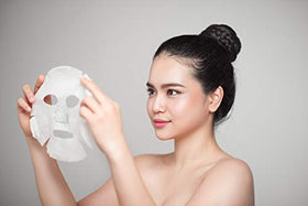 SpaLife Christmas Face Mask Bundle with ingredients list