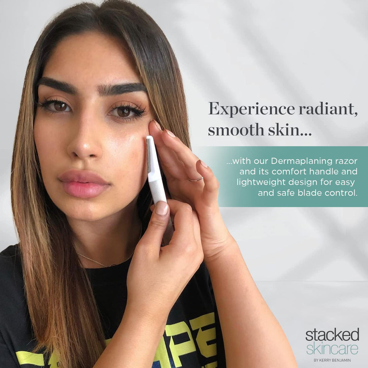 StackedSkincare dermaplaning blades in packaging