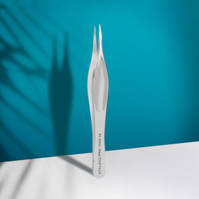 Staleks PODO 10 Podology Tweezers close-up of slim tips