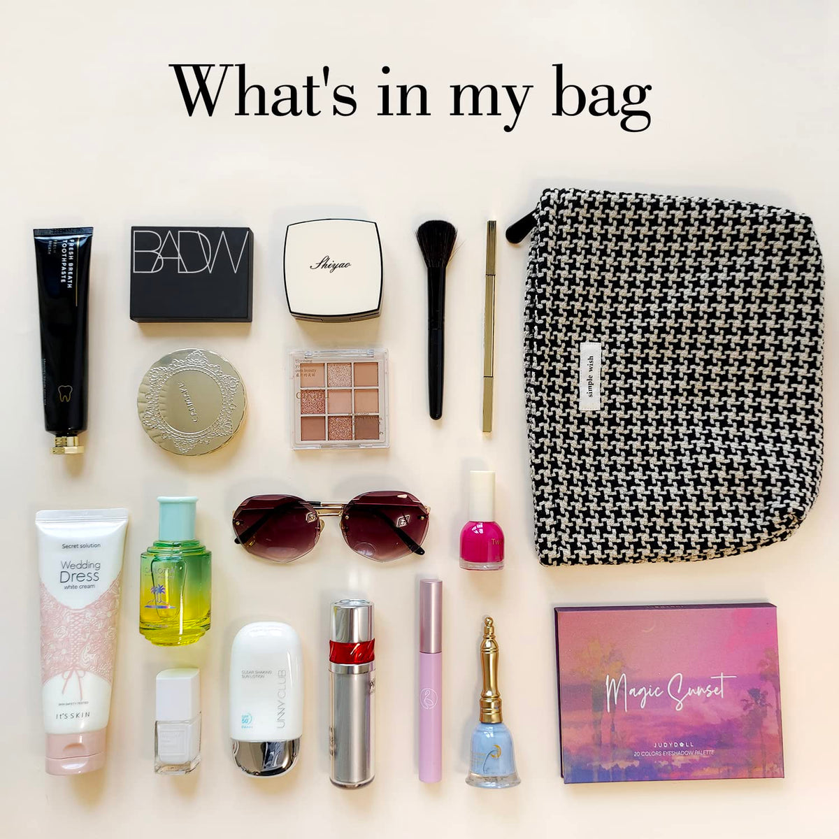 STARDW Checkered Makeup Bag side view highlighting zipper detail