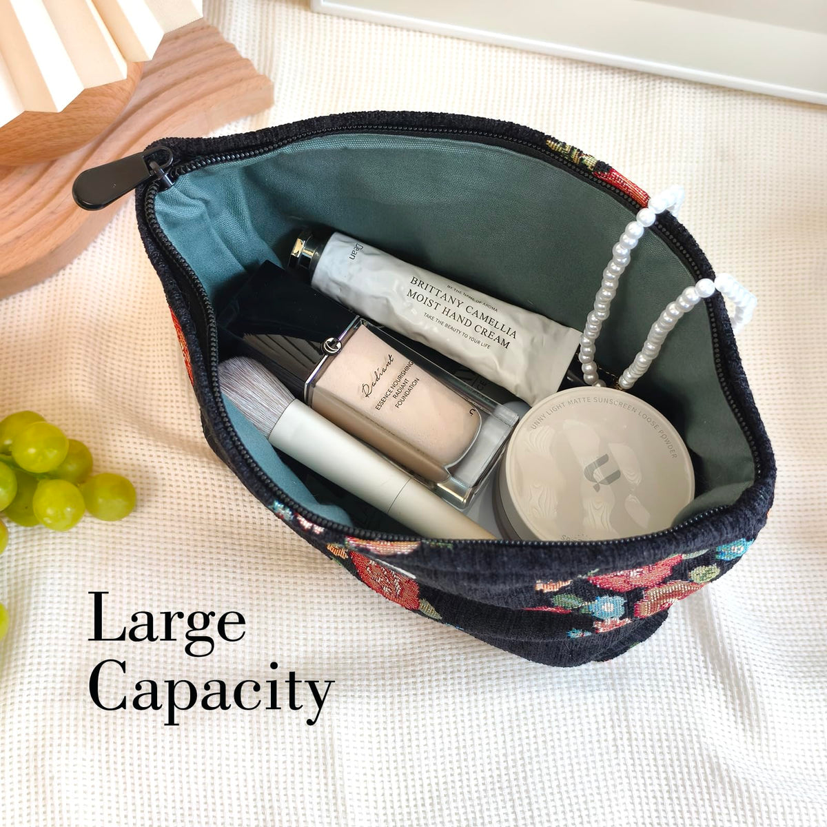 STARDW Floral Makeup Bag side view with smooth zipper