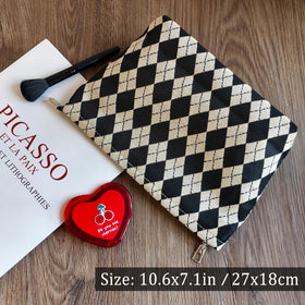 STARDW Parallel Checkered Makeup Bag side view highlighting zipper