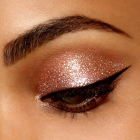 stila eye shadow applied on eyelids for a sparkling look