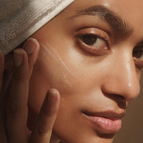 Summer Fridays Cloud Dew Gel Cream Moisturizer lifestyle scene
