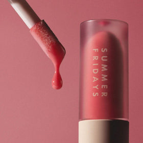Summer Fridays Dream Lip Oil packaging close-up