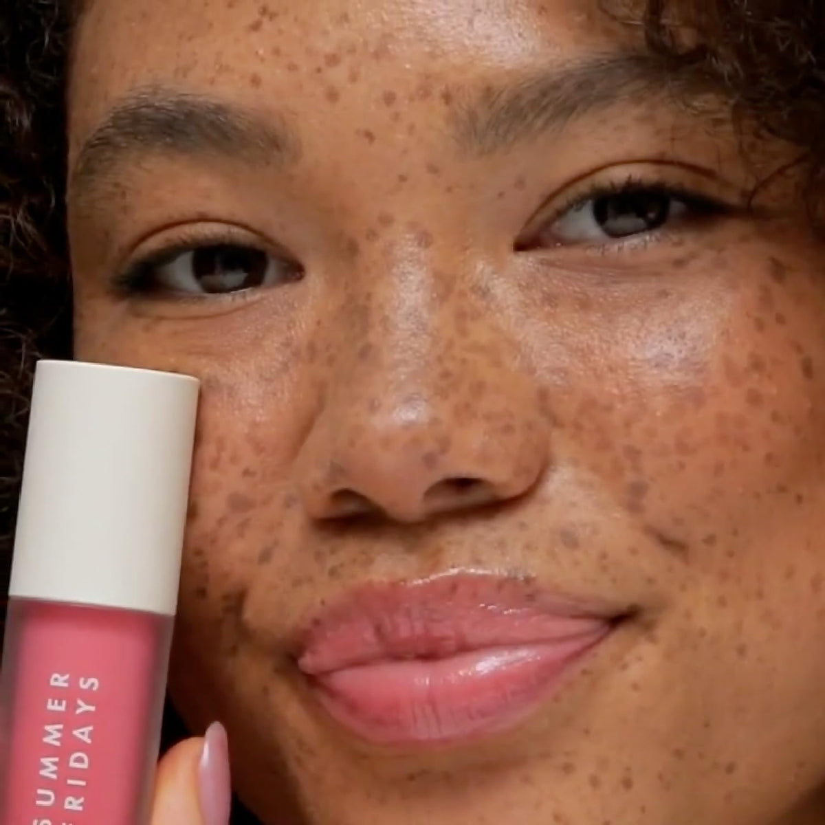 Summer Fridays Dream Lip Oil side view highlighting applicator