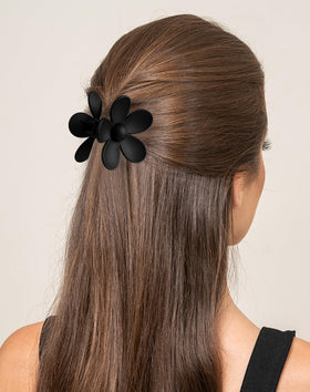Sunolga Flower Claw Clips in various colours arranged
