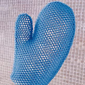 Supracor Bath Mitt blue close-up of honeycomb structure