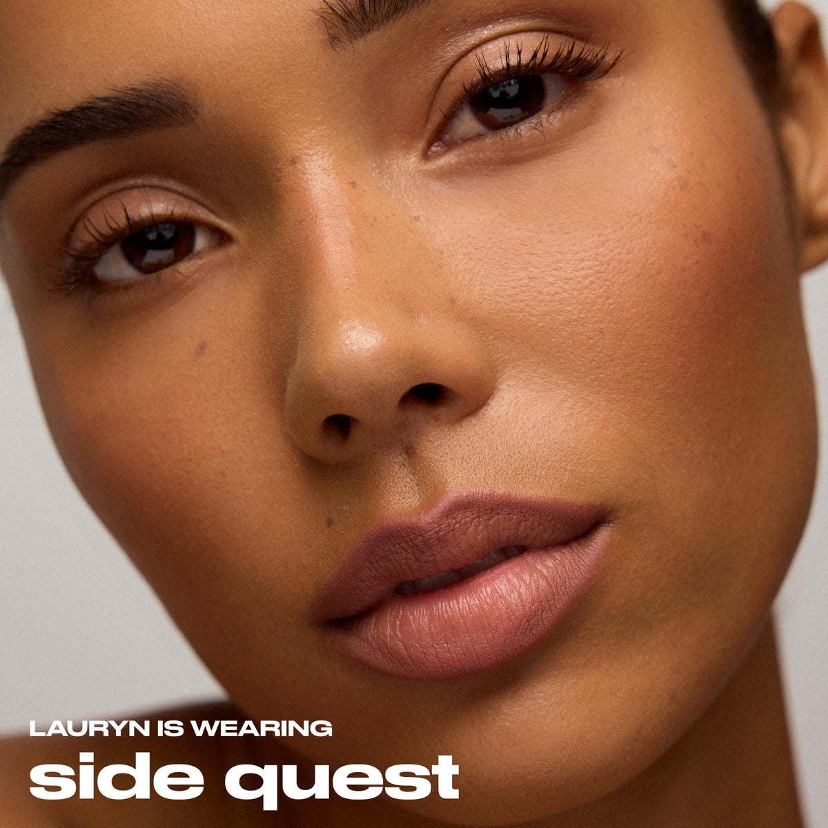 Swatch of URBAN DECAY 24/7 Glide-On Waterproof Lip Liner in Side Quest