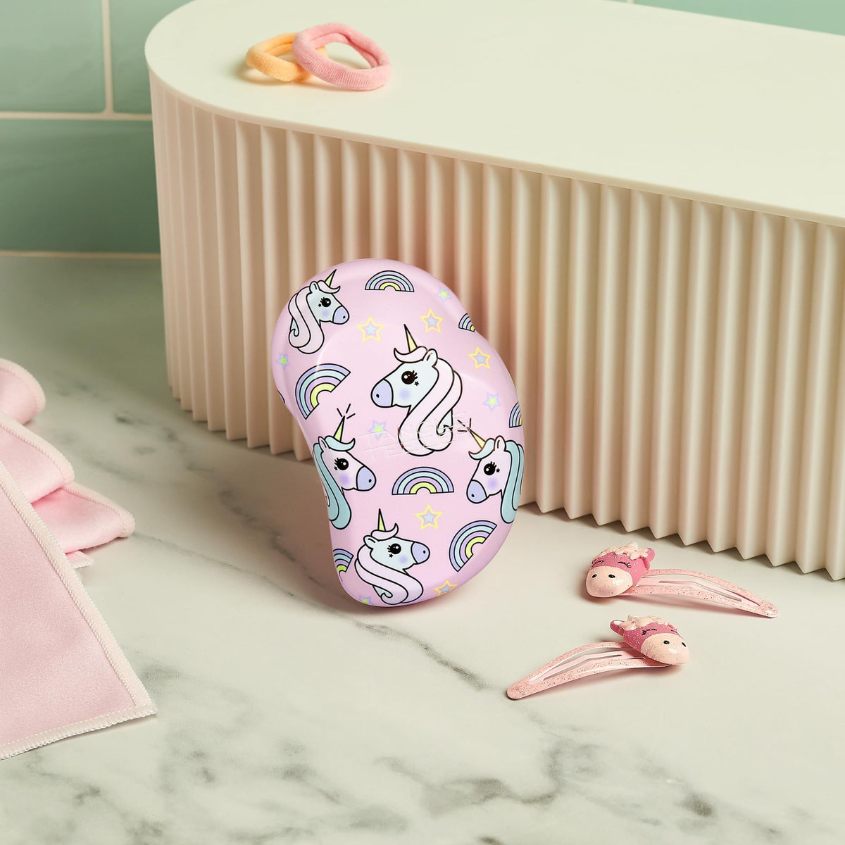 TANGLE TEEZER Mini Detangler Hair Brush Unicorn Magic close-up of bristles