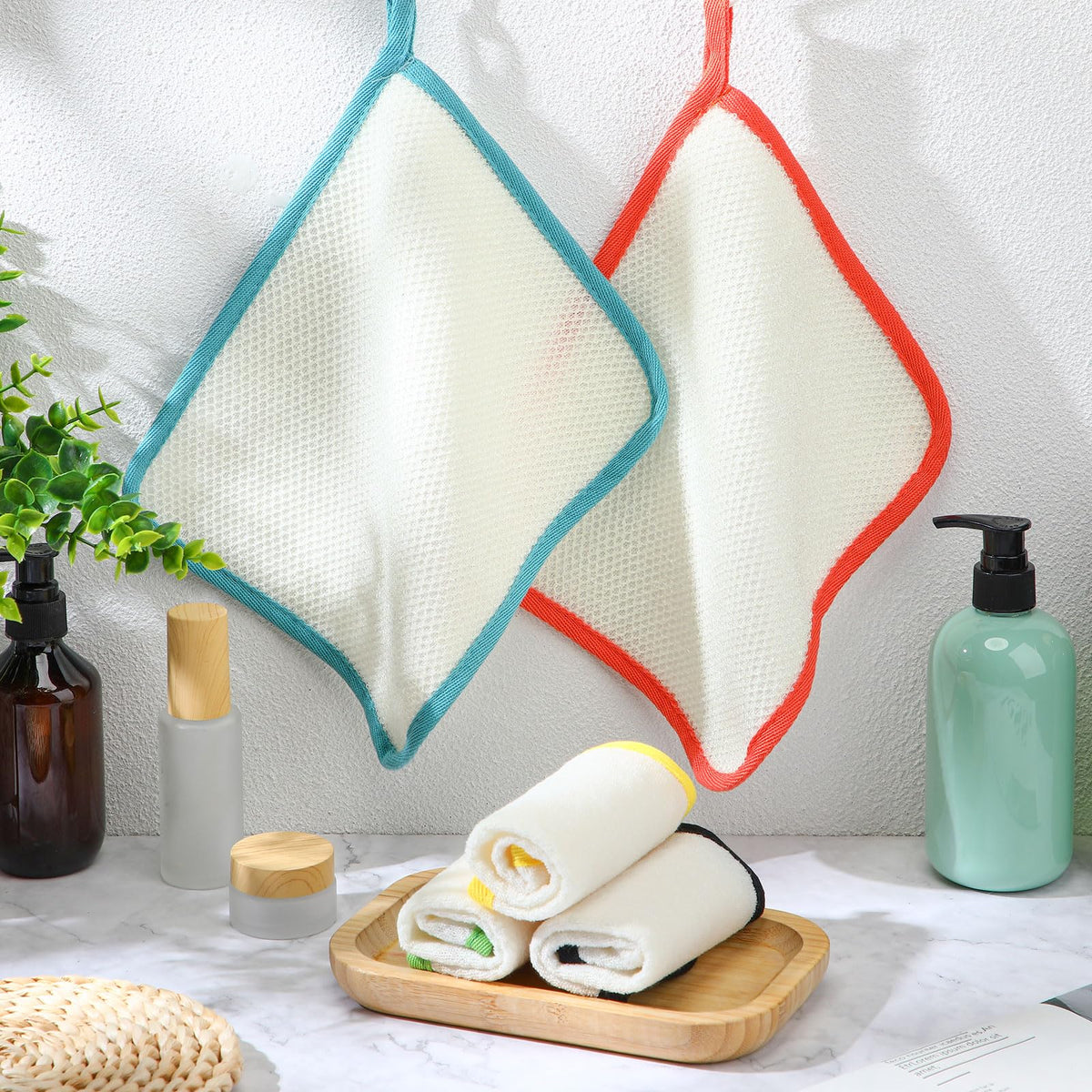 Tatuo exfoliating wash cloths with packaging visible