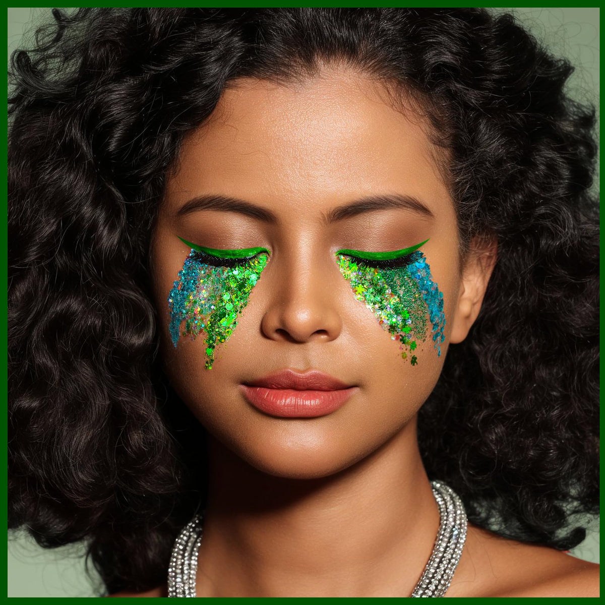 Teenitor Green Face Glitter Gel in use at a festival