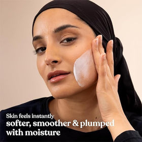 The Body Shop Vitamin E Moisture Cream applied on skin