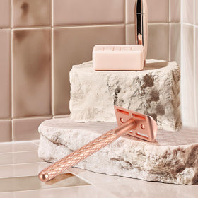 THE GROOMING SOCIETY safety razor packaging display