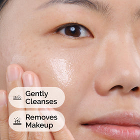 The Ordinary Squalane Cleanser texture close-up